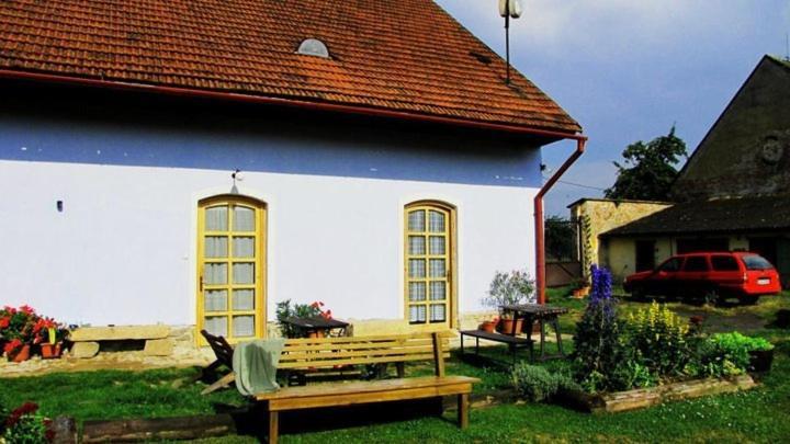 Dvur V Borovne Apartment Borovná Екстериор снимка